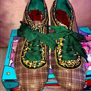 Poetic Licence size 9.5